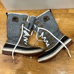 Sorel Women’s Boots Size 9